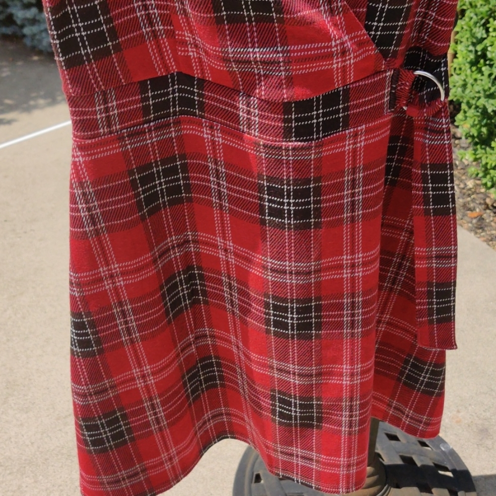 ***SOLD ON DEPOP*** Red Plaid Punk Dress - Picture 4 of 9